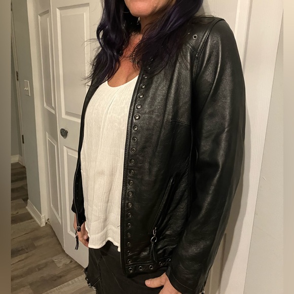 Black Glove-soft Leather Riveted Bikerlike Jacket, XS. Stunning, highest quality - Picture 7 of 9